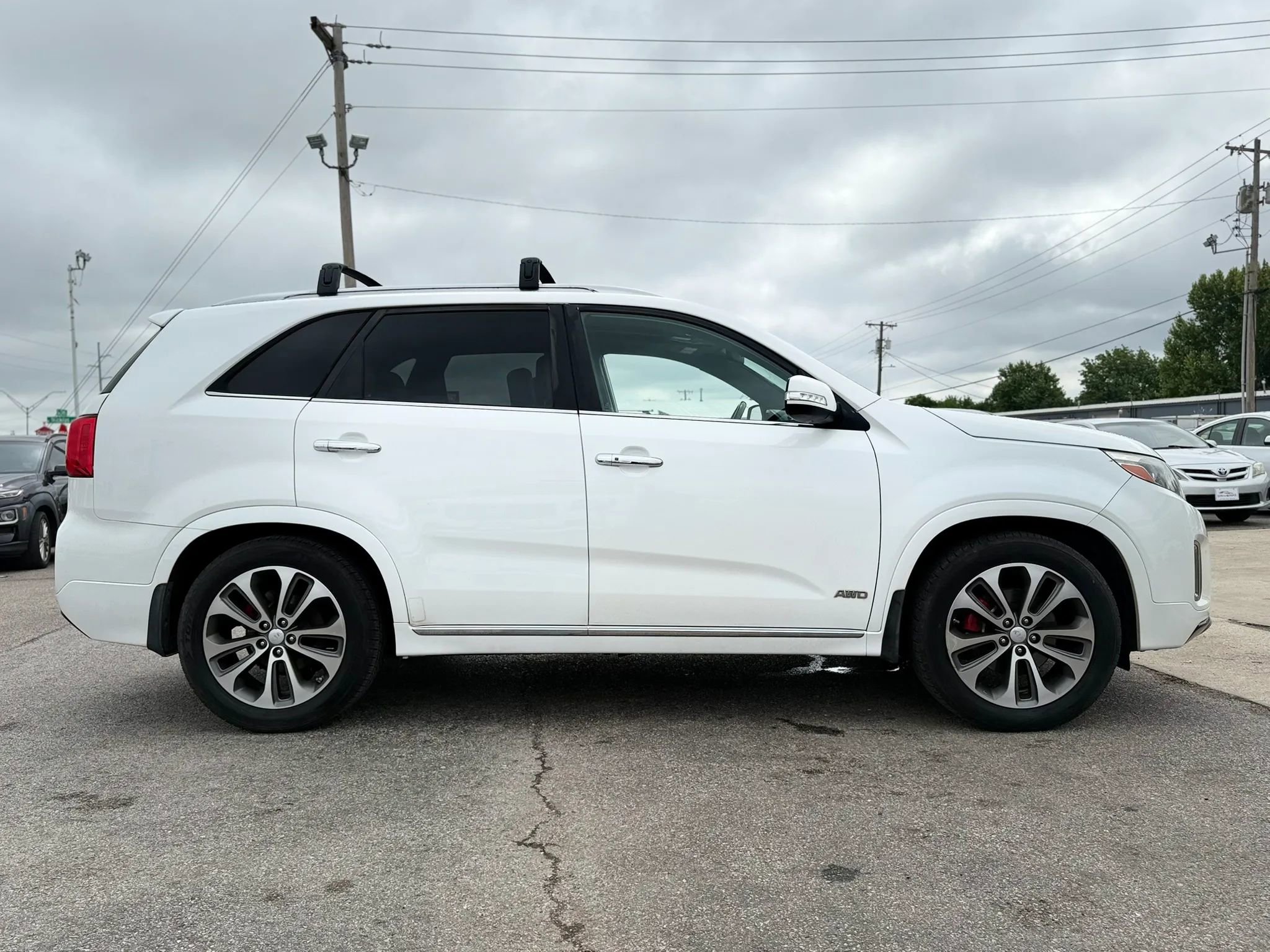 Used 2014 Kia Sorento SX w/ 3rd Row Package AWD/4WD image 3