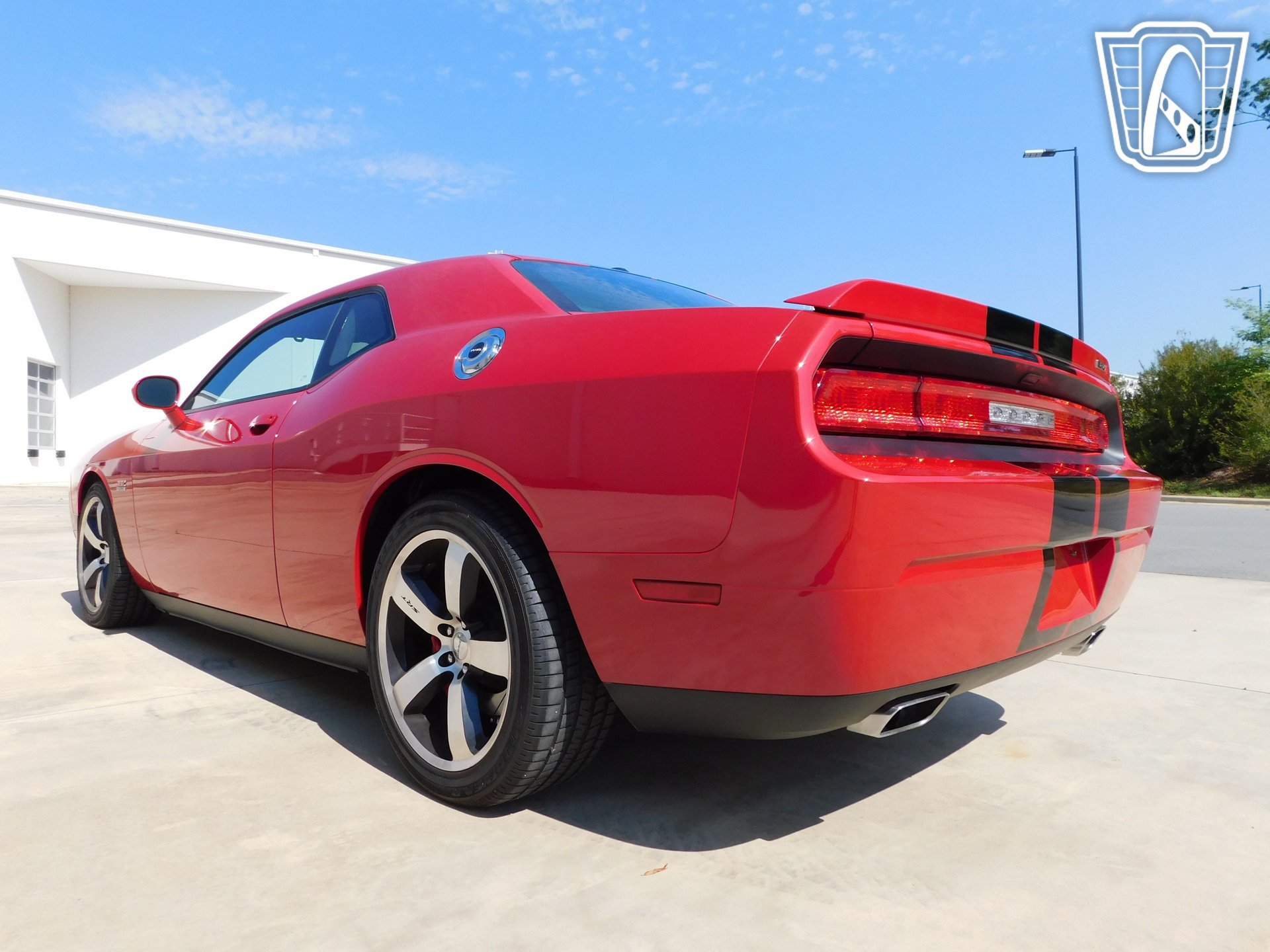 Used 2011 Dodge Challenger SRT8 RWD image 18