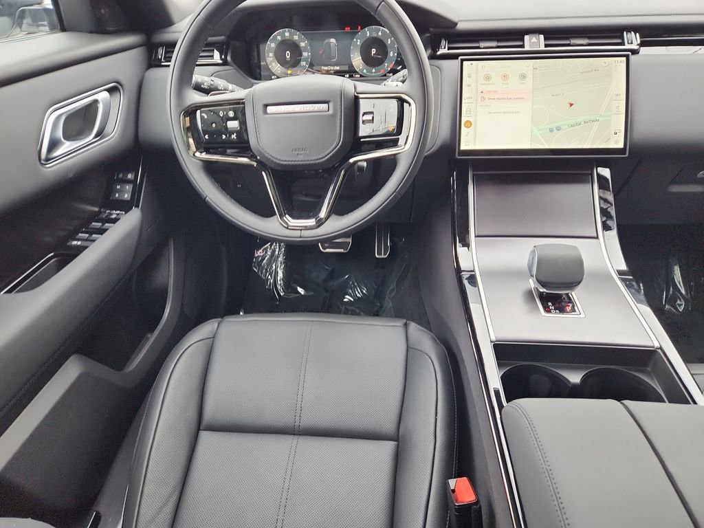Used 2026 Land Rover Range Rover Velar Dynamic SE image 4
