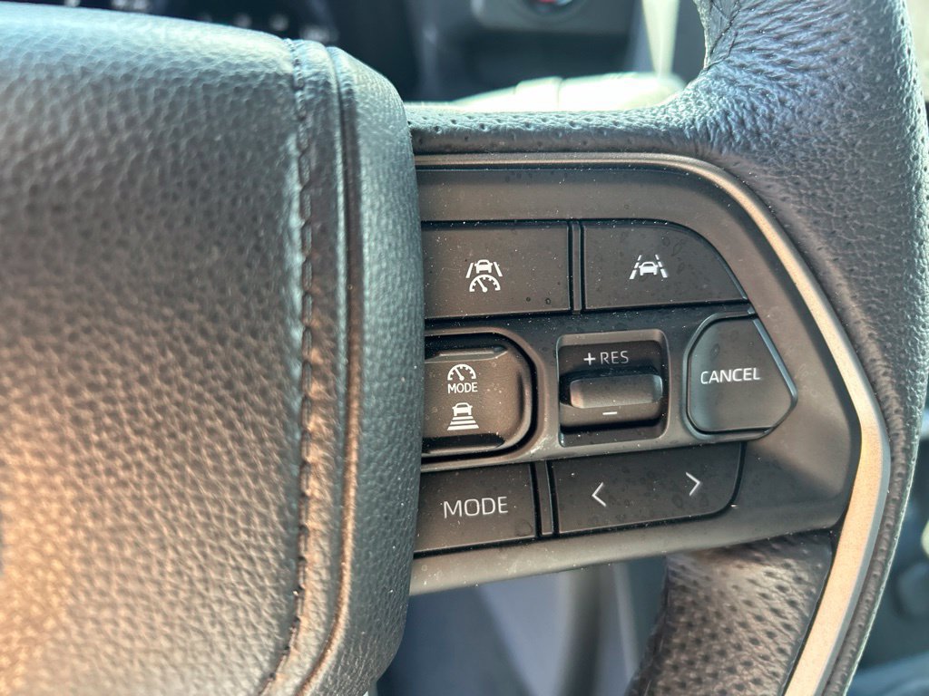 Used 2025 Toyota Tacoma TRD Sport AWD/4WD image 24