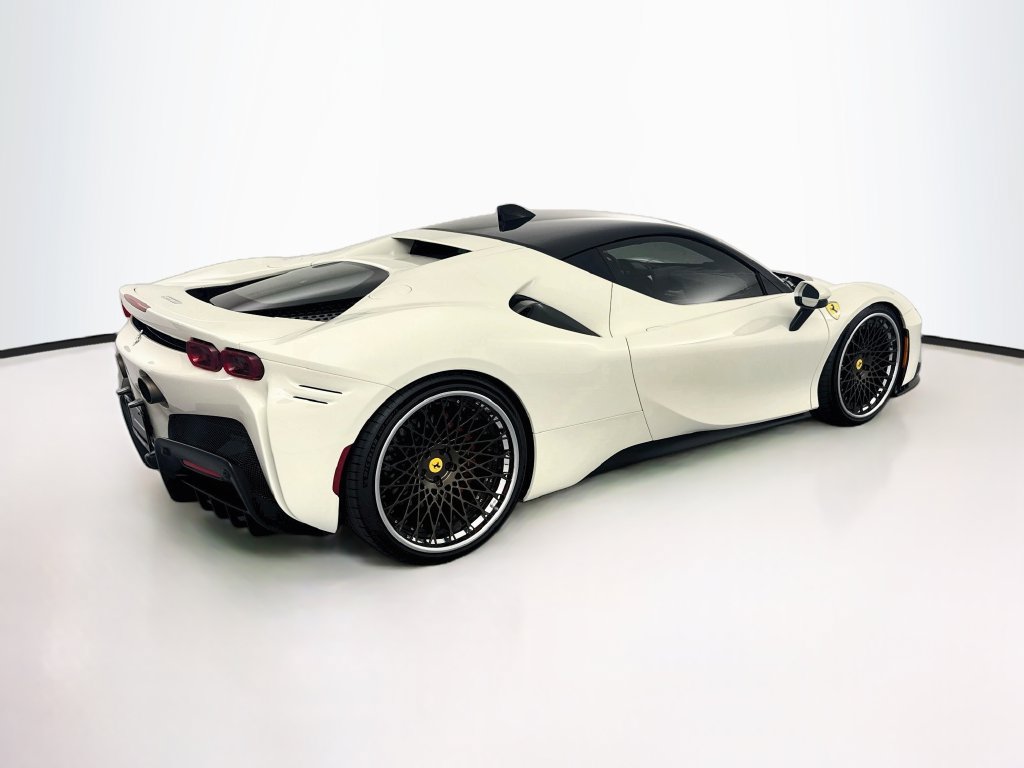 Used 2022 Ferrari SF90 Stradale AWD/4WD image 5