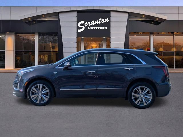 Used 2025 Cadillac XT5 Premium Luxury w/ Technology Package image 2