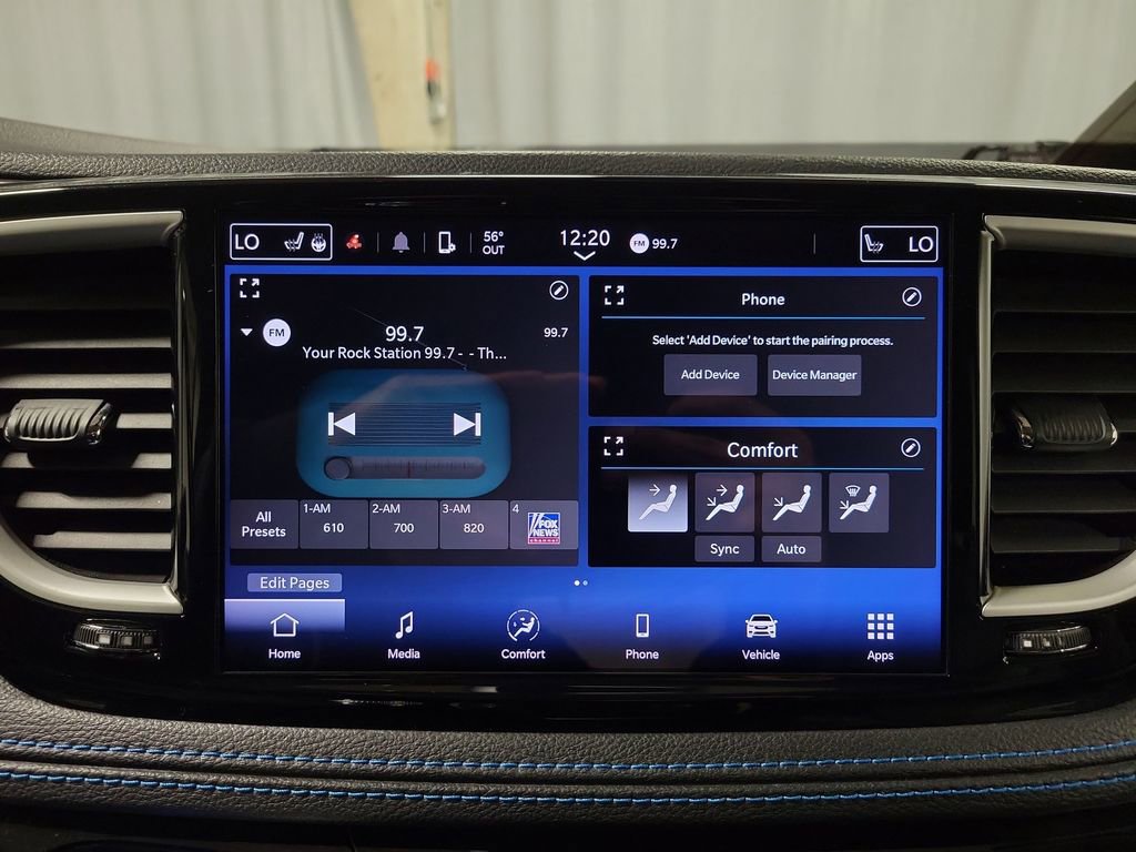 Used 2021 Chrysler Pacifica Touring-L AWD/4WD image 17