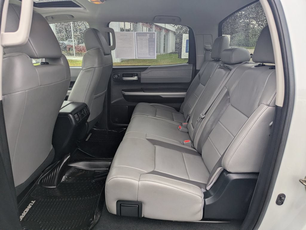 Used 2018 Toyota Tundra Limited w/ Limited Premium Package AWD/4WD image 16