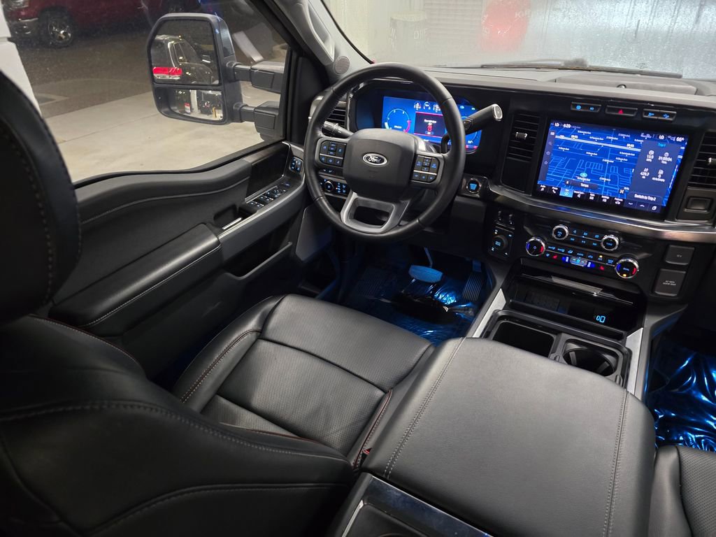 Used 2024 Ford F250 Lariat w/ Black Appearance Package image 42