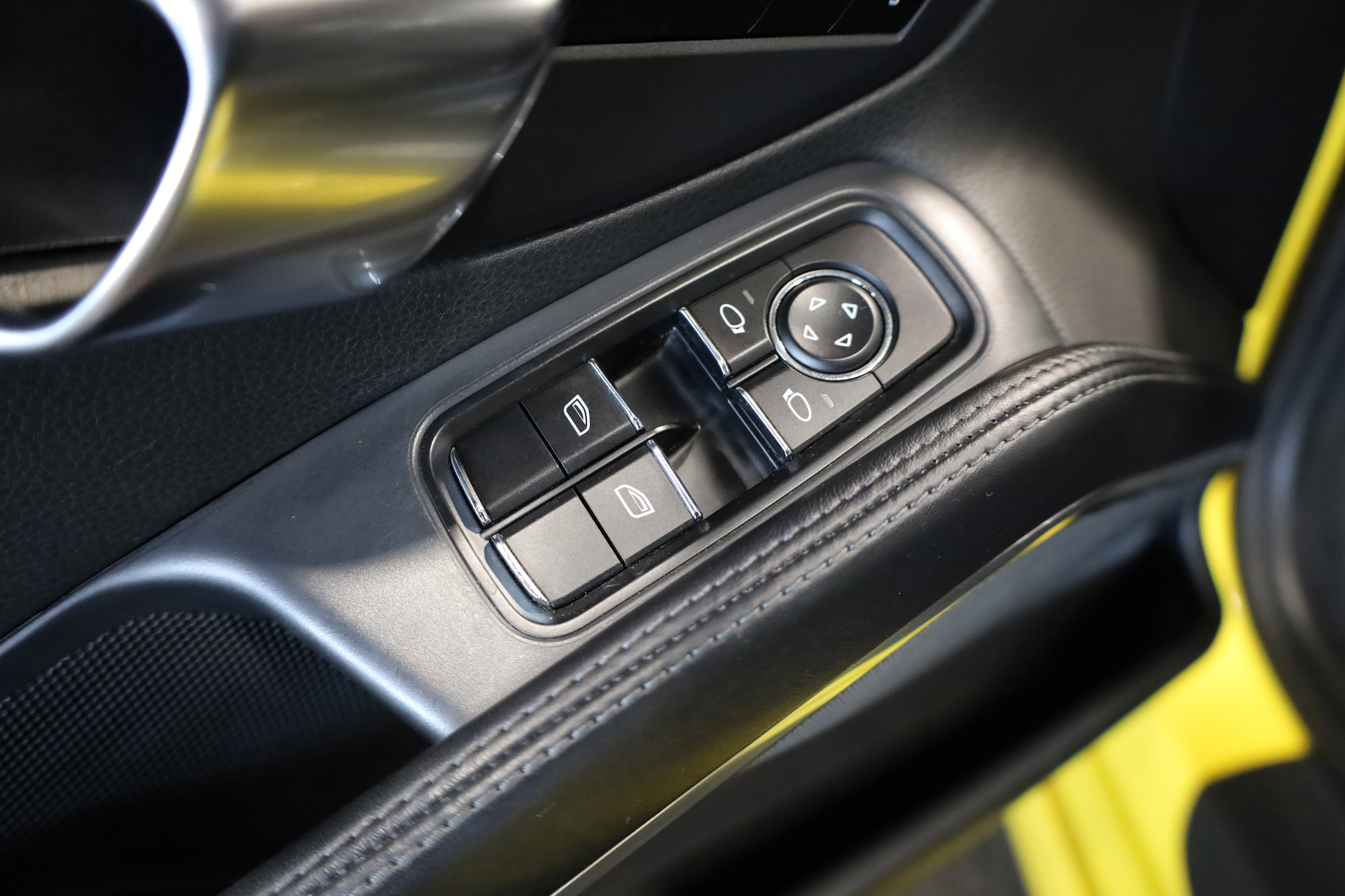 Used 2013 Porsche 911 Carrera 4S image 14