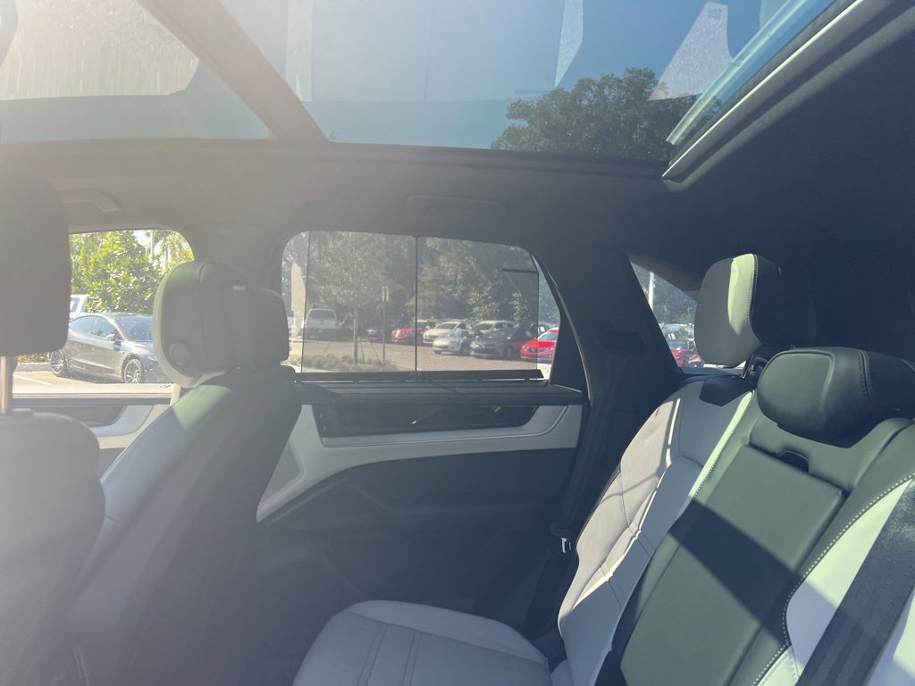 Used 2024 Porsche Cayenne S image 42