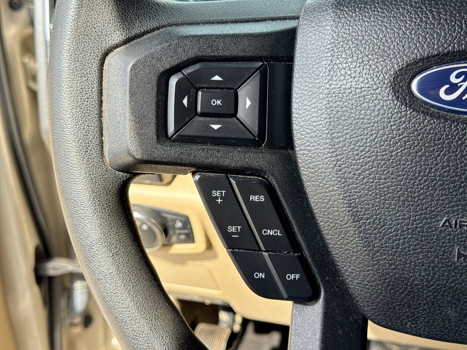 Used 2017 Ford F250 XLT AWD/4WD image 25