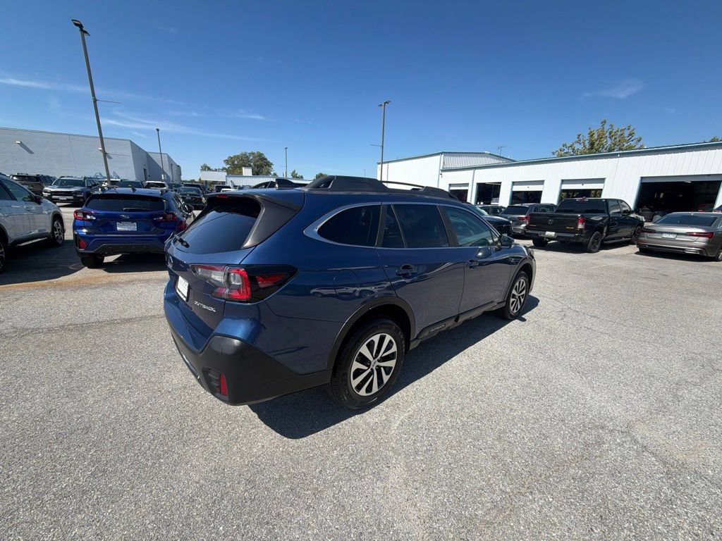 Used 2020 Subaru Outback Premium AWD/4WD image 6