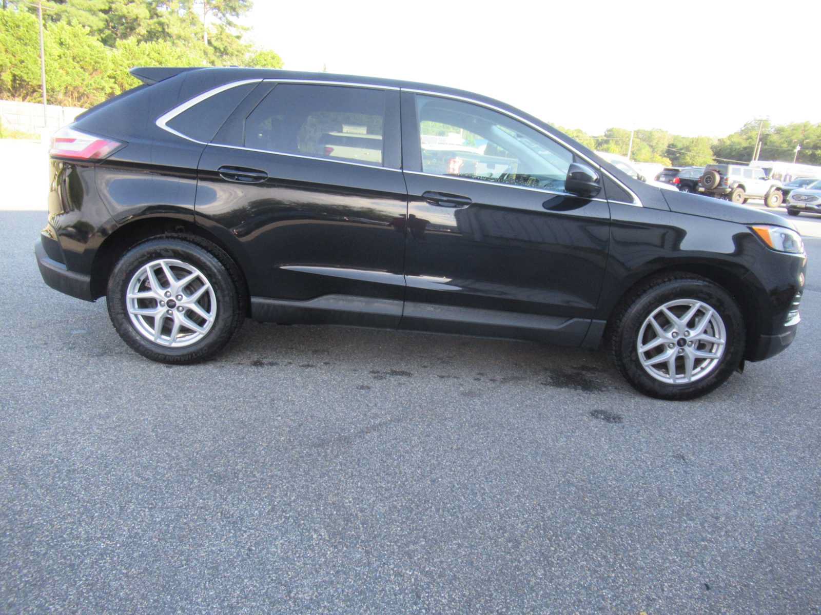 Used 2024 Ford Edge SEL AWD/4WD image 4