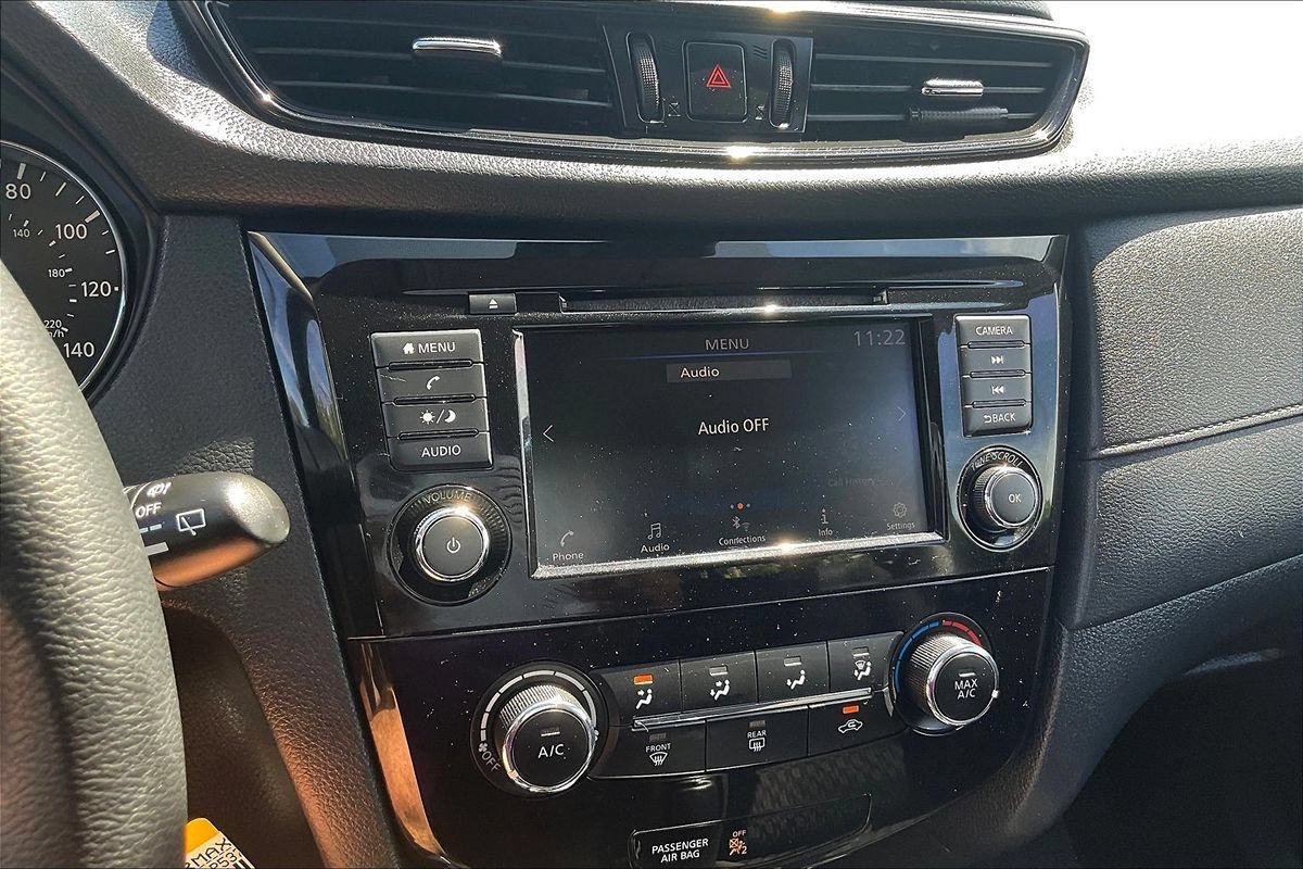 Used 2020 Nissan Rogue S FWD image 15