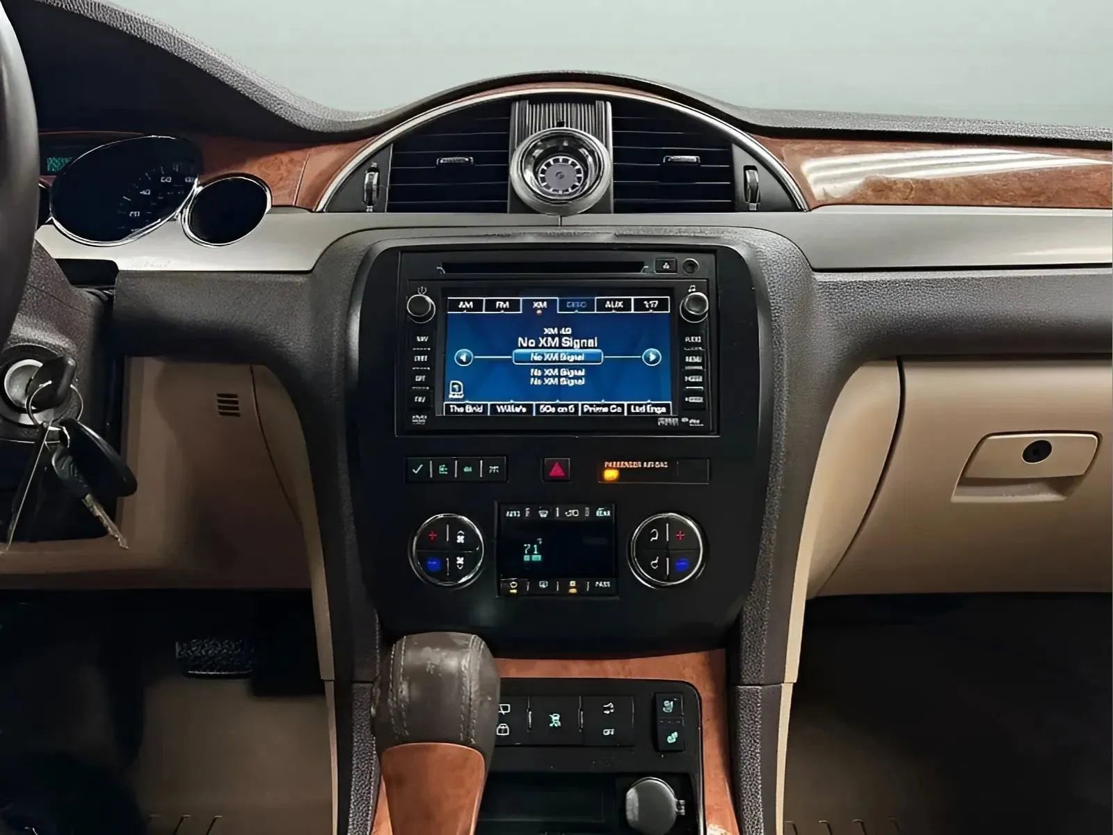 Used 2011 Buick Enclave CXL FWD image 19