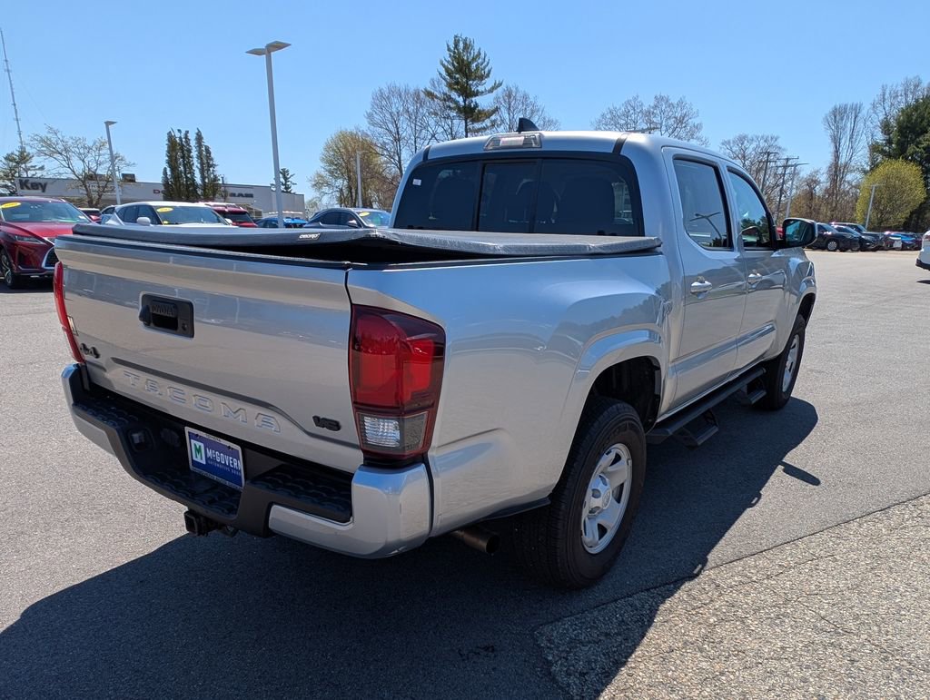 Used 2022 Toyota Tacoma SR AWD/4WD image 6