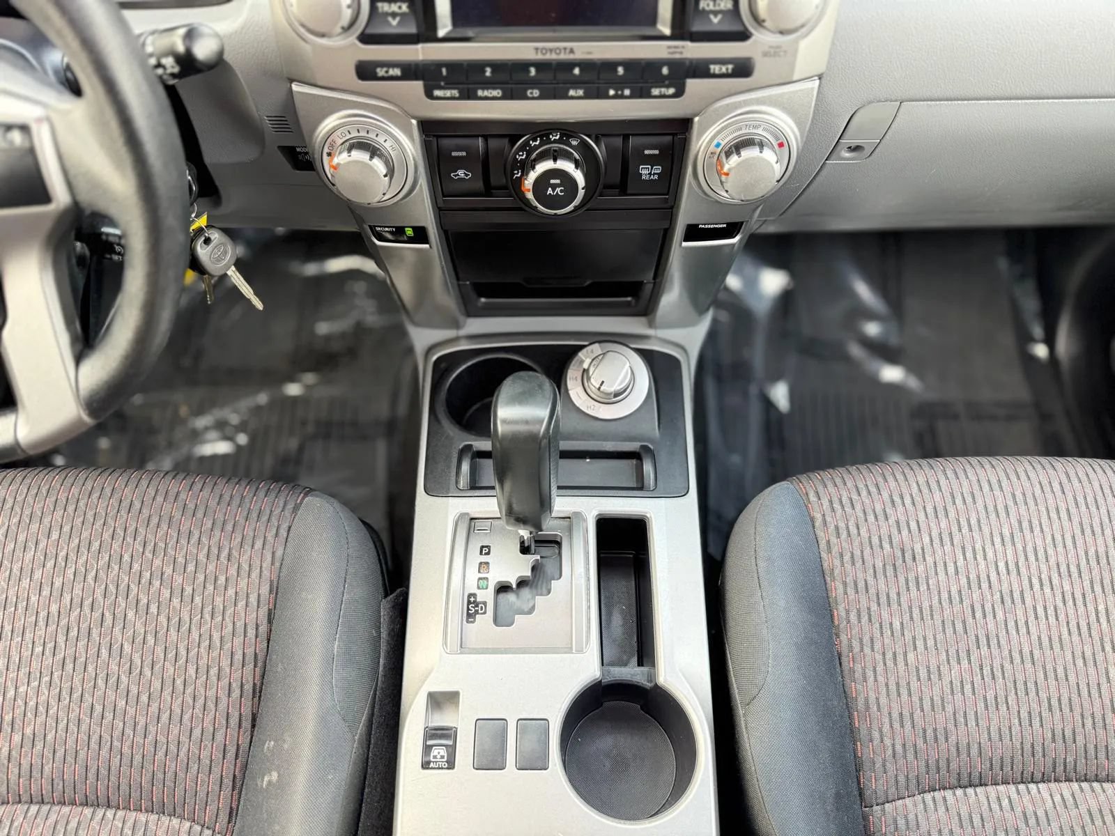 Used 2013 Toyota 4Runner SR5 w/ Convenience Pkg AWD/4WD image 18