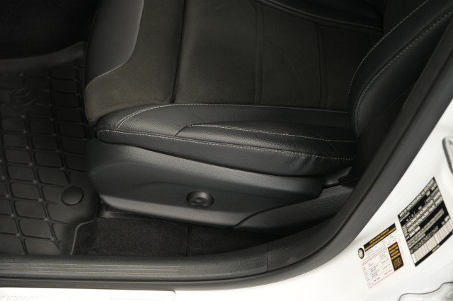 Used 2021 Mercedes-Benz GLC 63 AMG 4MATIC image 27