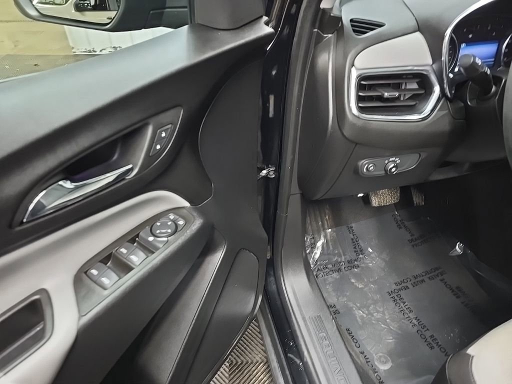 Used 2023 Chevrolet Equinox LS w/ LS Convenience Package image 28