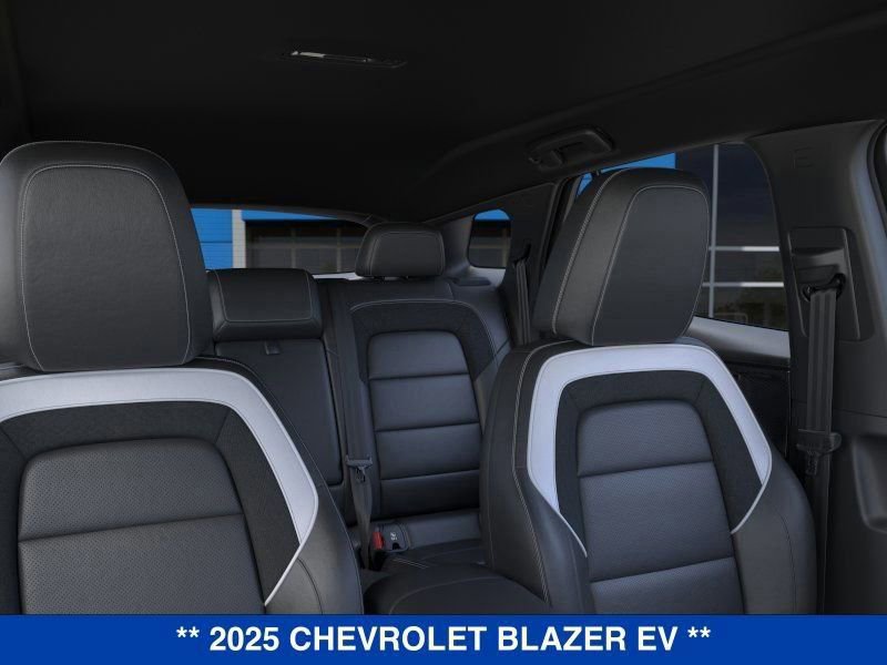 New 2025 Chevrolet Blazer EV LT image 25