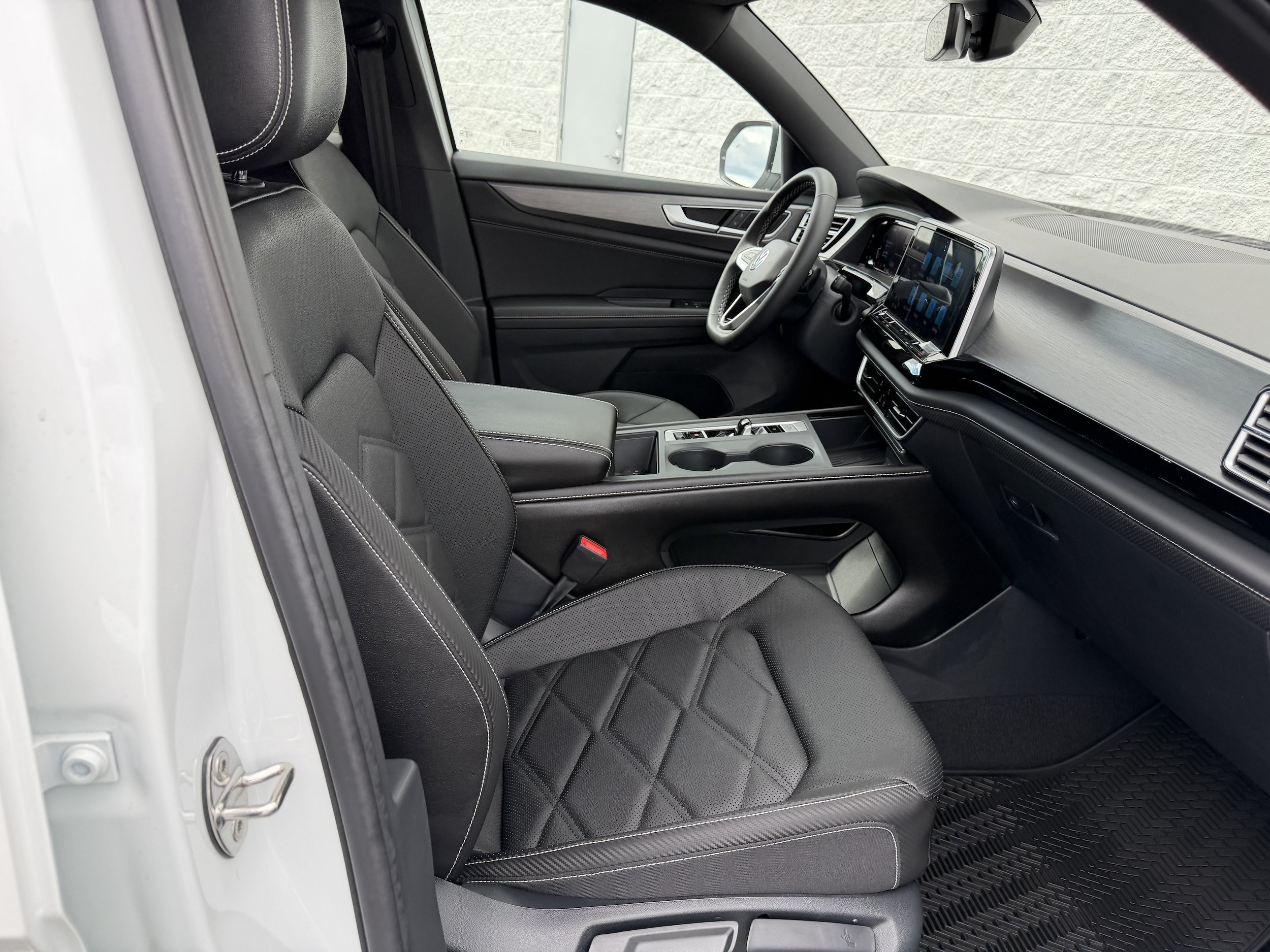 New 2026 Volkswagen Atlas Cross Sport SE AWD/4WD image 35