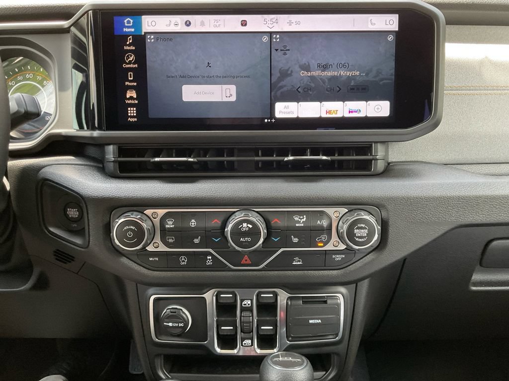 New 2025 Jeep Gladiator Sport AWD/4WD image 12