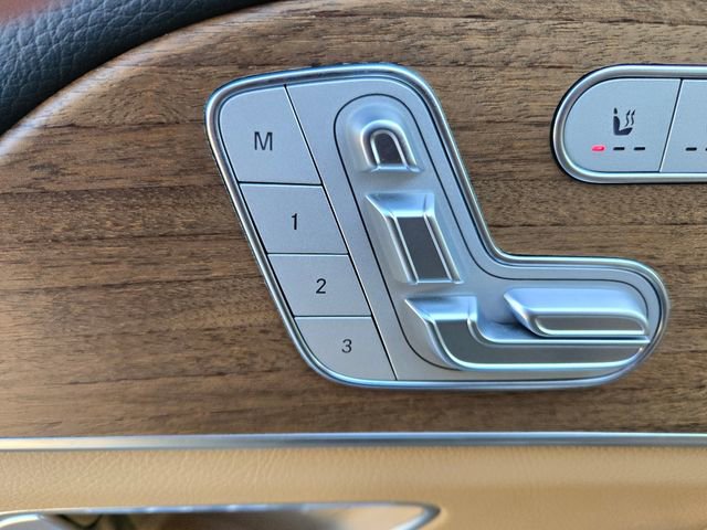 Used 2024 Mercedes-Benz GLS 580 4MATIC image 19