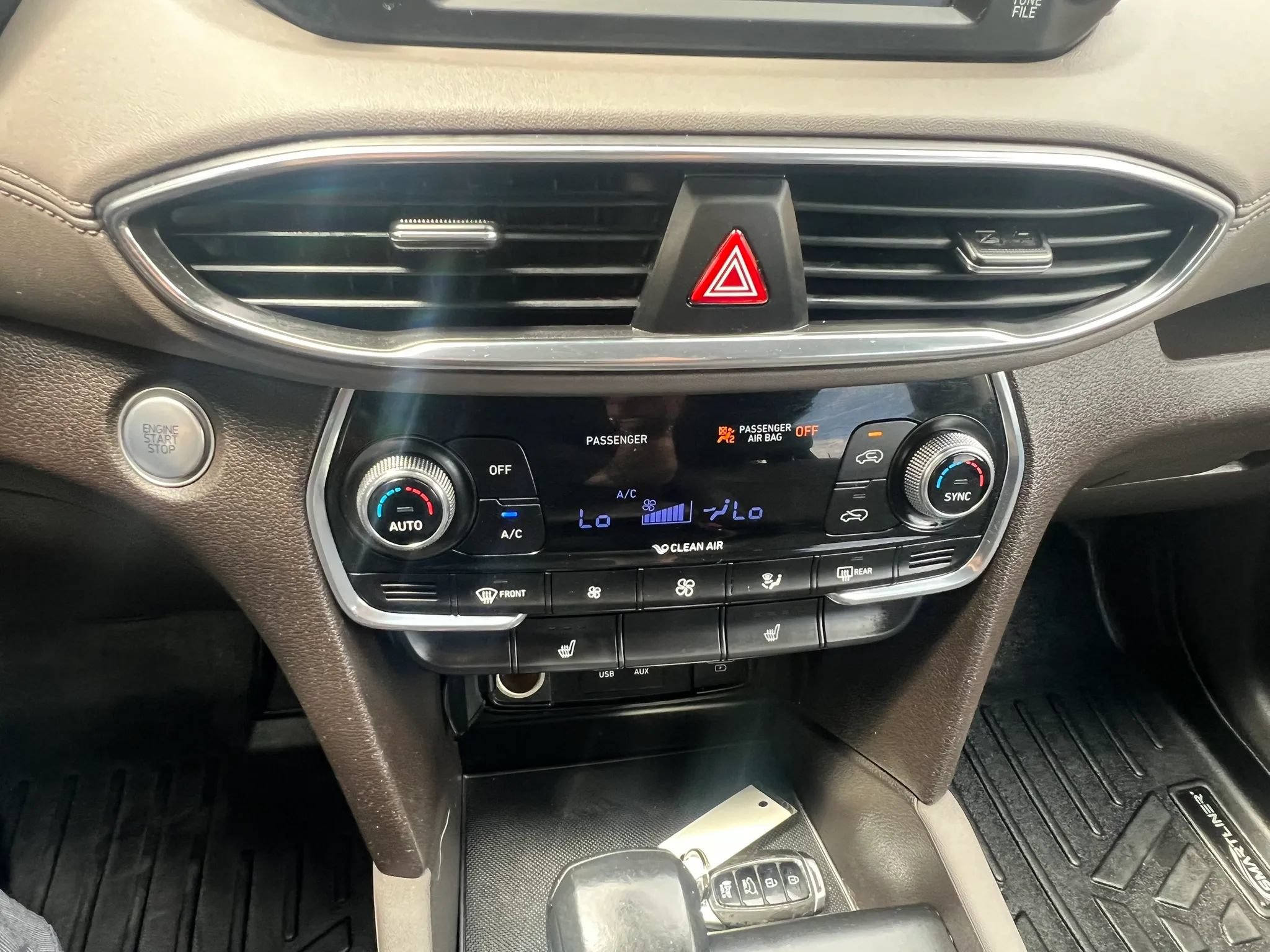 Used 2019 Hyundai Santa Fe SEL w/ Cargo Package AWD/4WD image 24