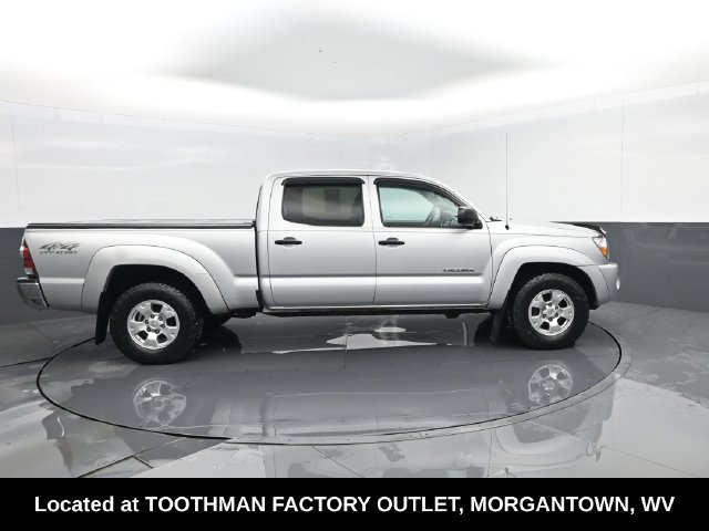 Used 2011 Toyota Tacoma 4x4 Double Cab w/ SR5 Pkg #2 image 4