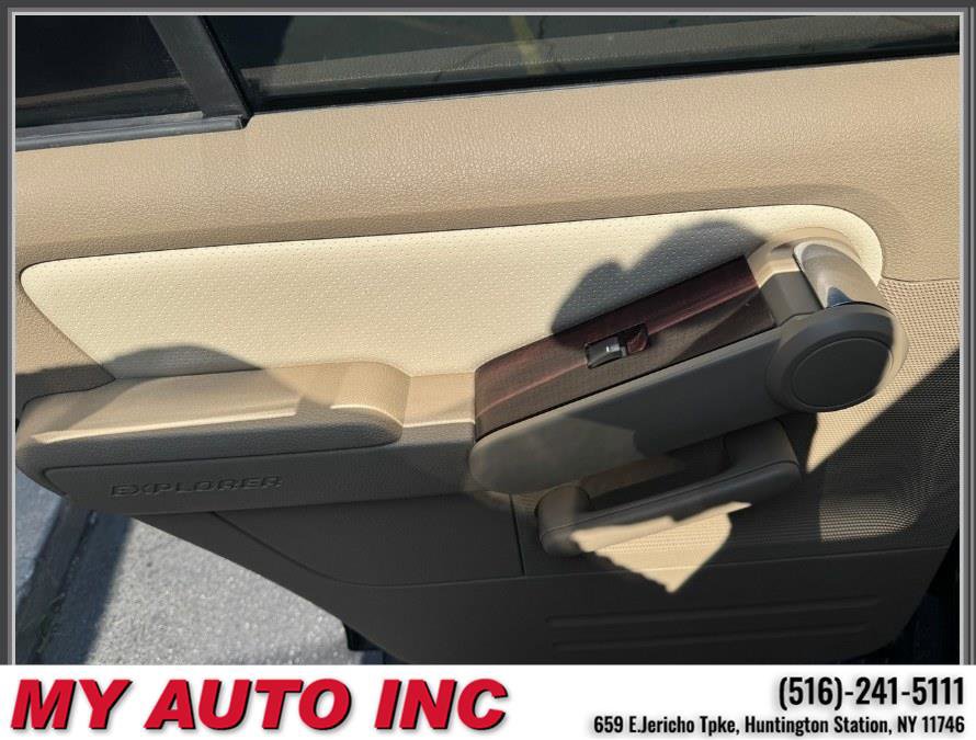 Used 2010 Ford Explorer Limited image 35