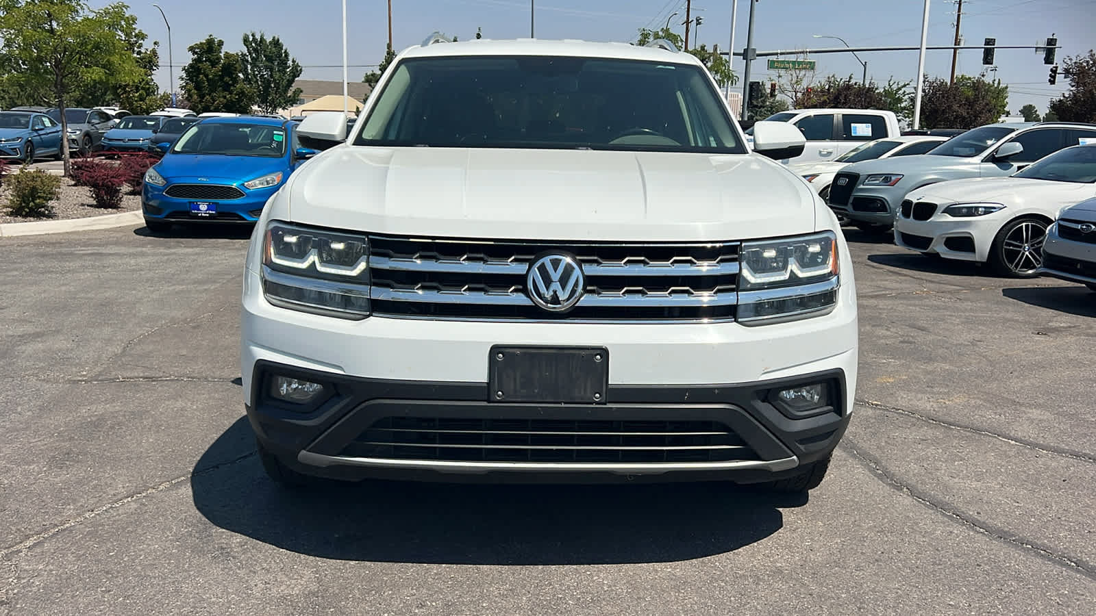 Used 2018 Volkswagen Atlas SE AWD/4WD image 2