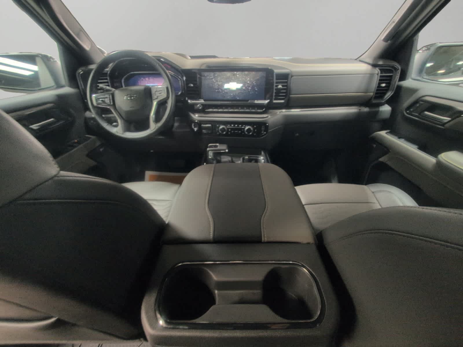 Used 2024 Chevrolet Silverado 1500 ZR2 w/ Technology Package AWD/4WD image 10