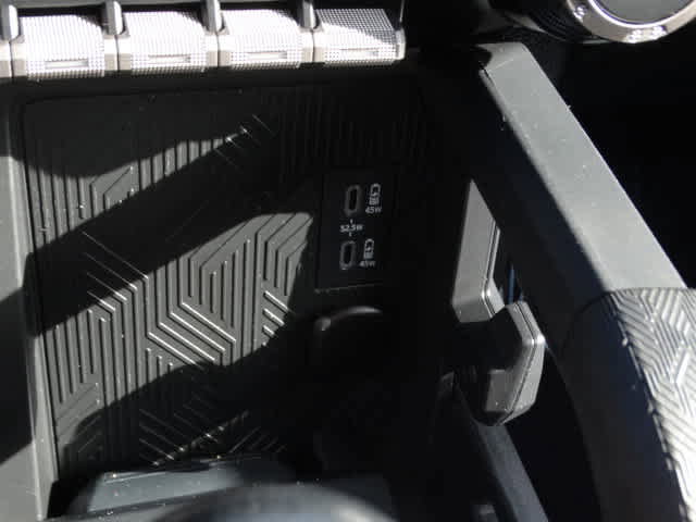 Used 2024 Toyota Tacoma SR image 30