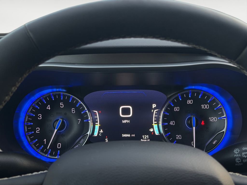 Used 2024 Chrysler Pacifica Touring-L image 19