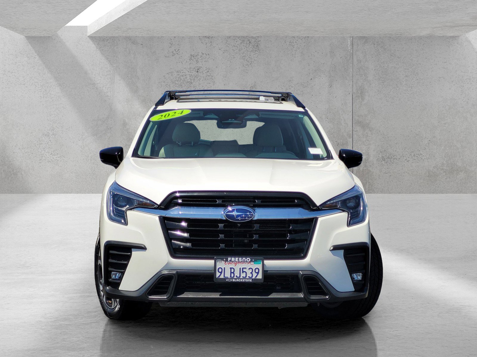 Used 2024 Subaru Ascent Limited w/ Technology Package AWD/4WD image 2