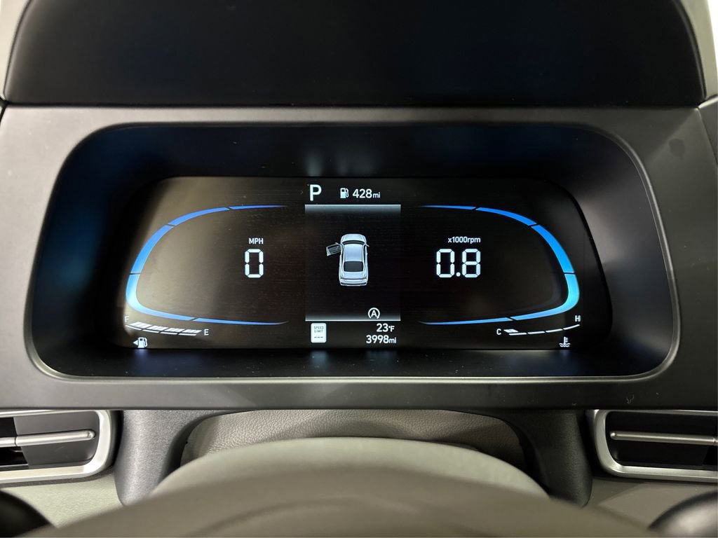 Certified 2025 Hyundai Elantra SE image 21