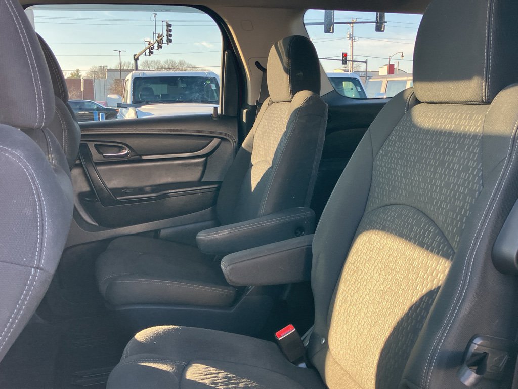 Used 2016 GMC Acadia SLE image 31