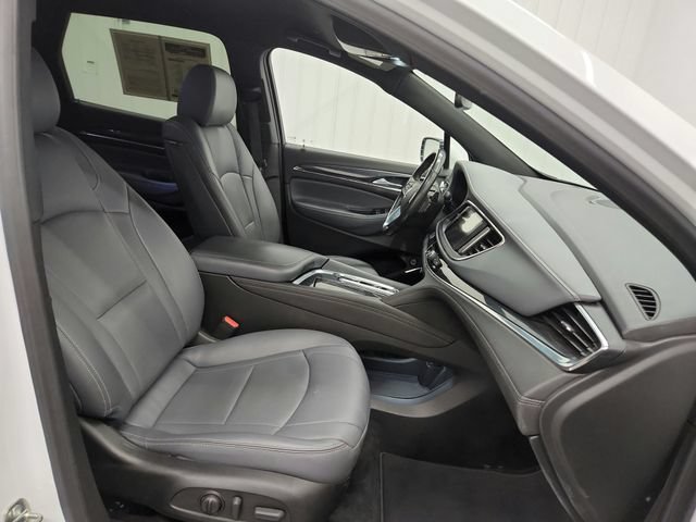 Used 2023 Buick Enclave Essence AWD/4WD image 30