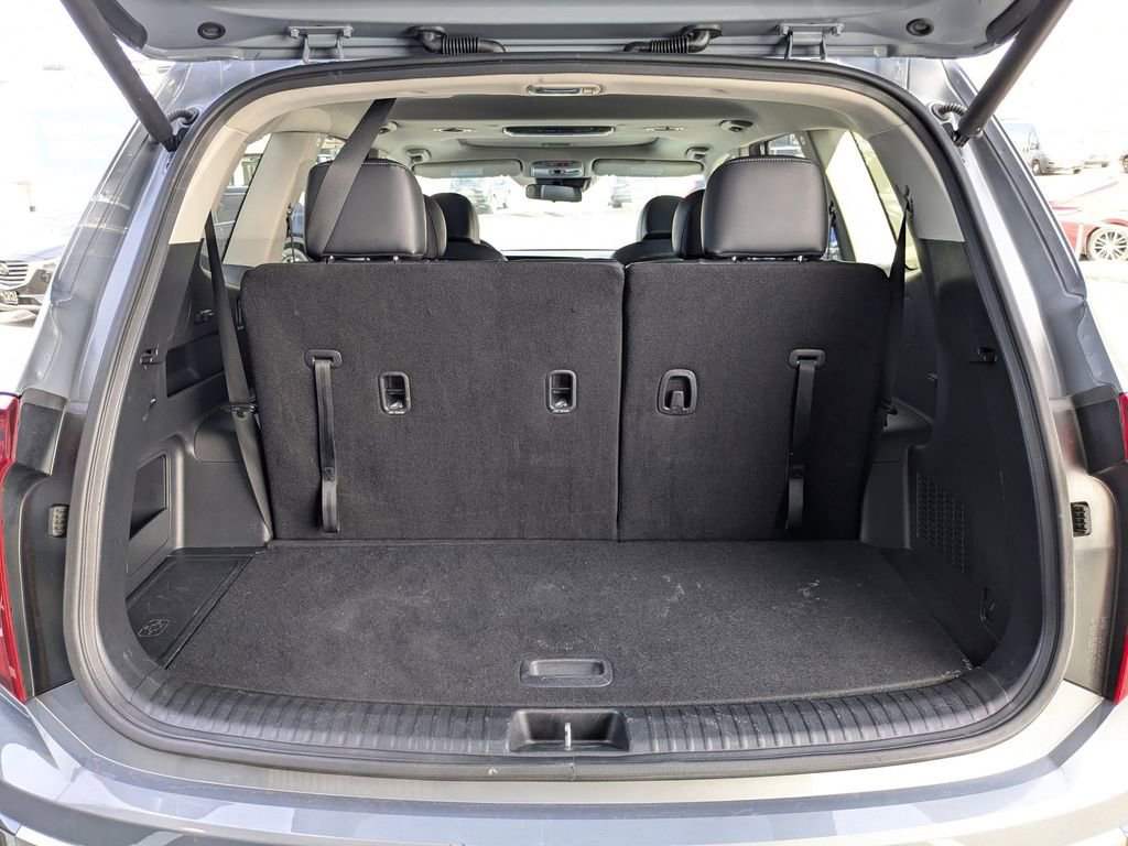 Used 2025 Kia Telluride S image 30
