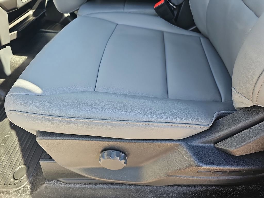 New 2026 Ford F350 XL image 28