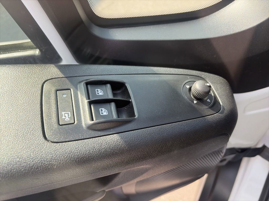 Used 2023 RAM ProMaster 2500 image 14