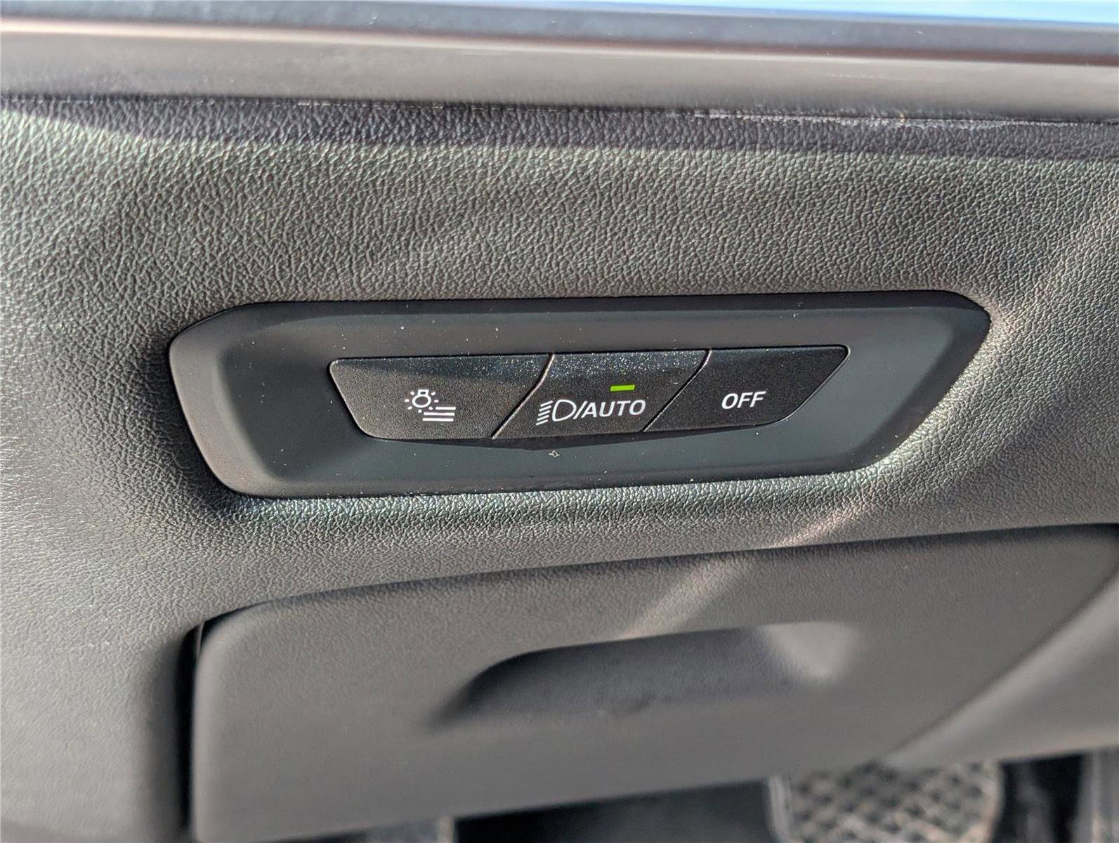 Used 2025 BMW X5 xDrive50e image 24