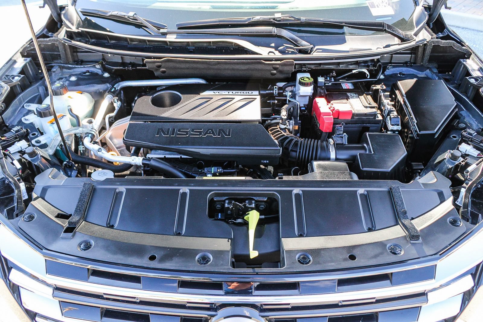 Used 2025 Nissan Rogue SV FWD image 28