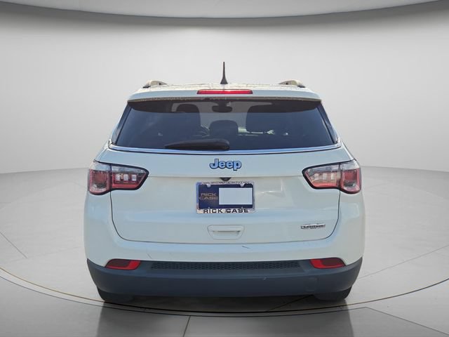 Used 2020 Jeep Compass Latitude FWD image 5