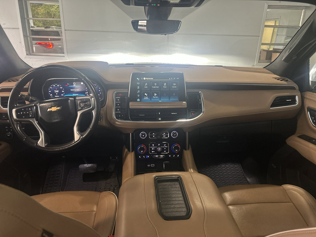 Used 2022 Chevrolet Suburban Premier image 15