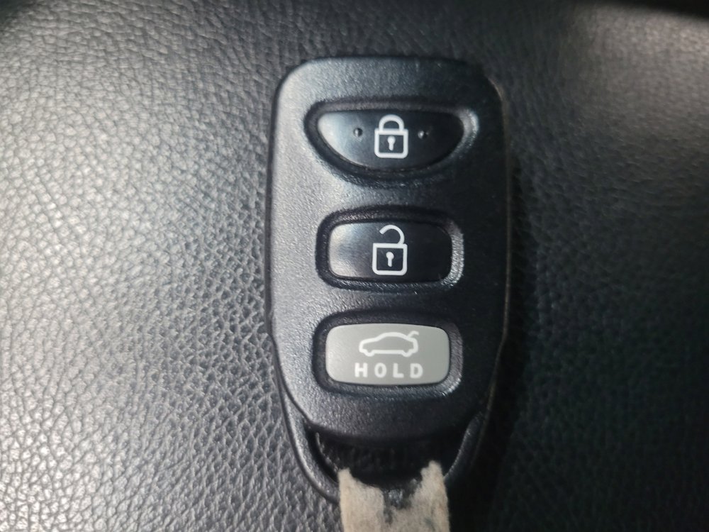 Used 2015 Hyundai Elantra SE w/ Option Group 03 FWD image 32