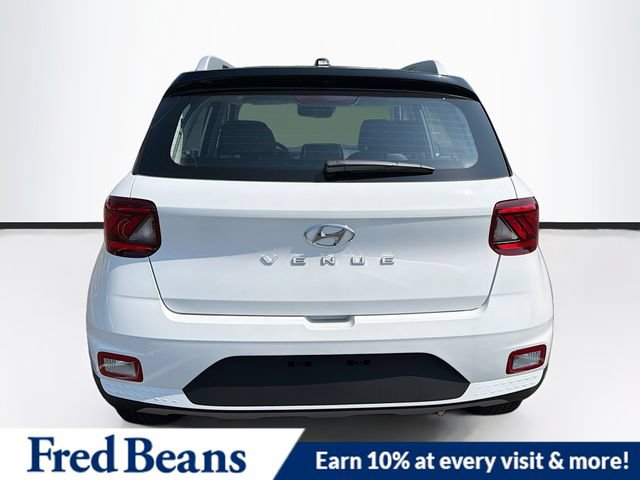 New 2026 Hyundai Venue SEL FWD image 7