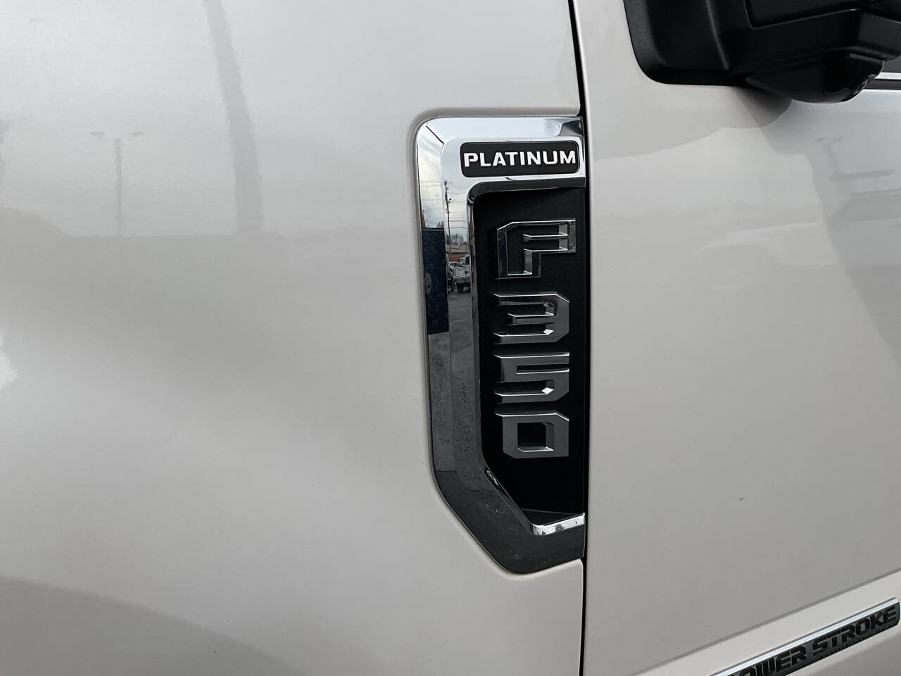 Used 2017 Ford F350 Platinum w/ Platinum Ultimate Package image 37