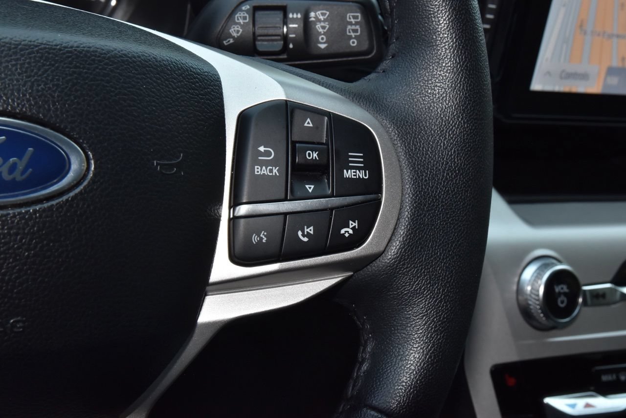 Used 2024 Ford Explorer XLT w/ Equipment Group 202A AWD/4WD image 25