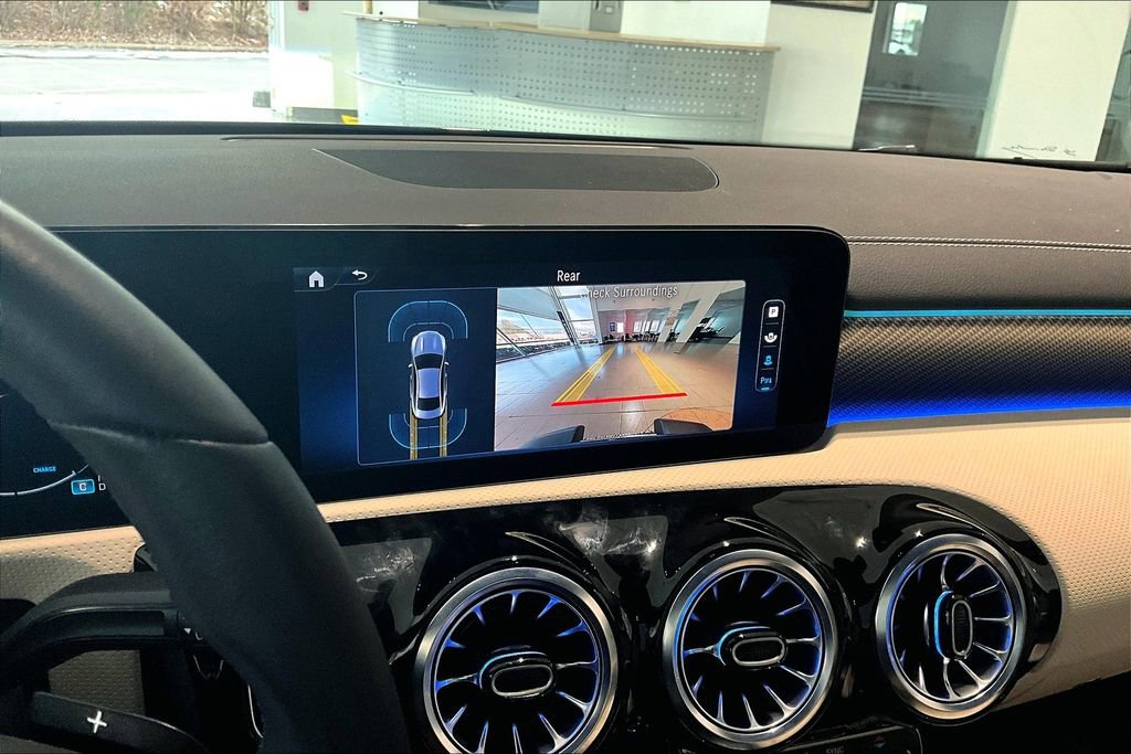 Certified 2025 Mercedes-Benz CLA 250 4MATIC image 23