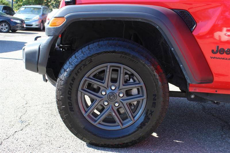 Used 2024 Jeep Wrangler Unlimited Sport image 9