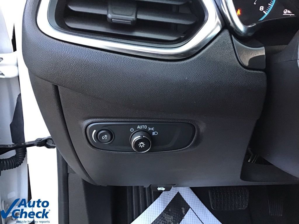 Used 2024 Chevrolet Equinox LS image 35