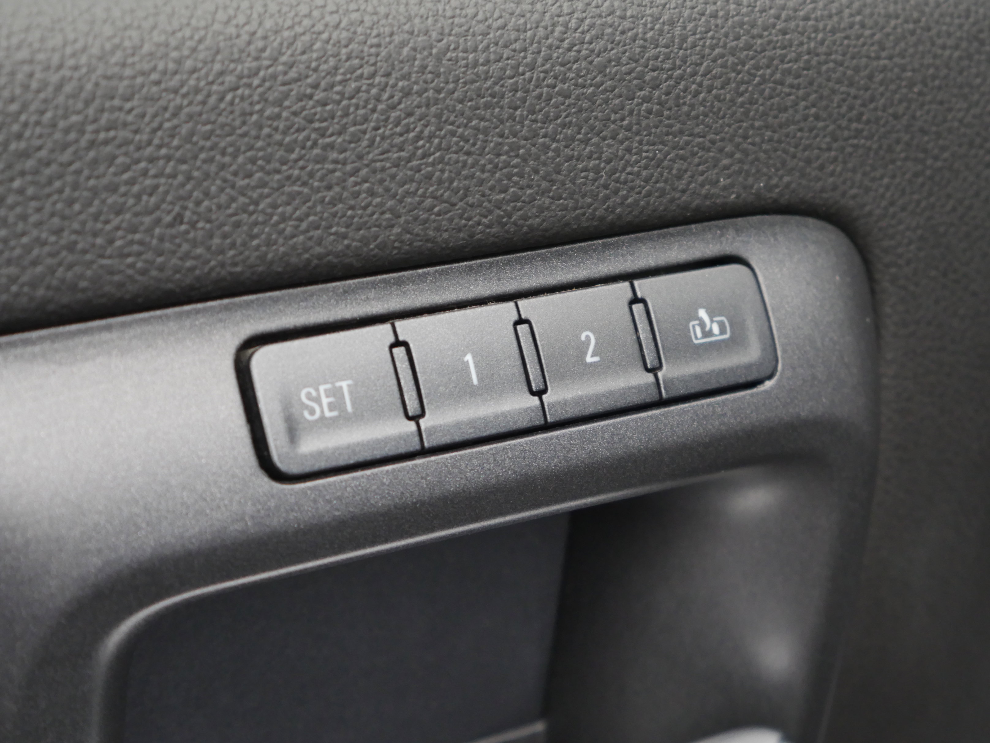 Used 2015 GMC Sierra 2500 Denali image 30